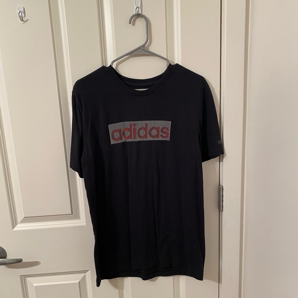 Adidas T-Shirt
